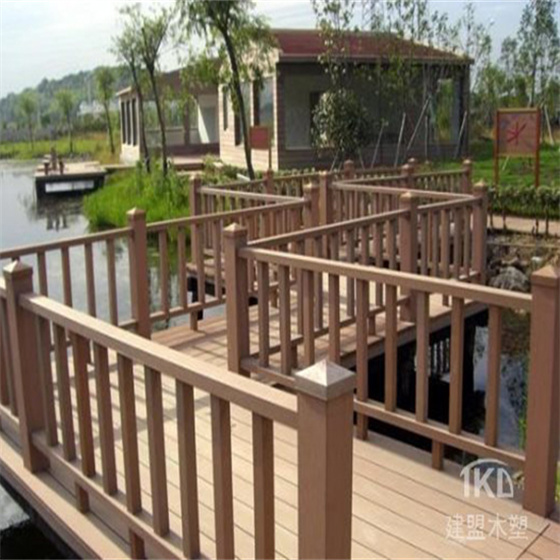 北京水上塑木栈道围栏隔栅